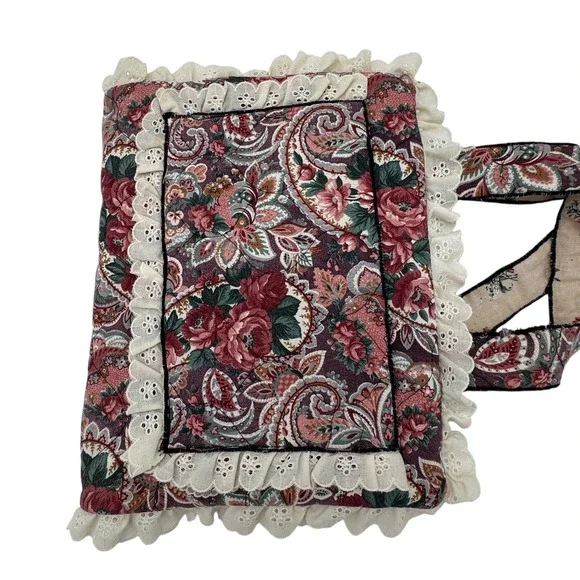 VTG Handmade Quilted Floral Paisley Book Cover Bible Handle Lace Trim Pockets