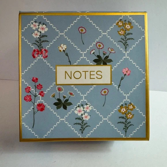 Floral Boxed Note Holder and Pen Set