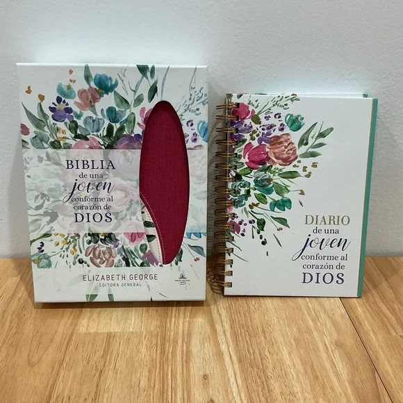 Biblia de una joven conforme al corazón de Díos RVR.1960 duotono Y Diario Nuevo