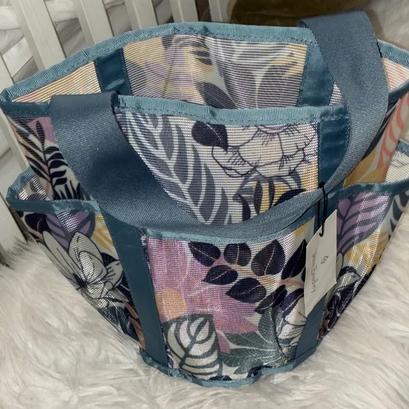 NWT Vera Bradley Hanging Caddy for Dorms, Home, Beach etc Palm Floral.