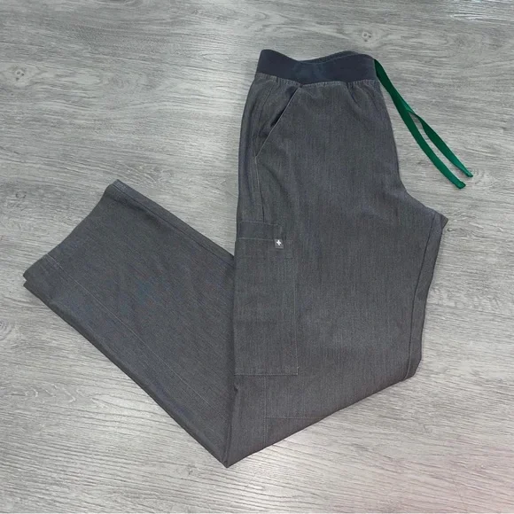 FIGS Axim Cargo Scrub Pant Men’s Medium Gray T2001 Technical Collection