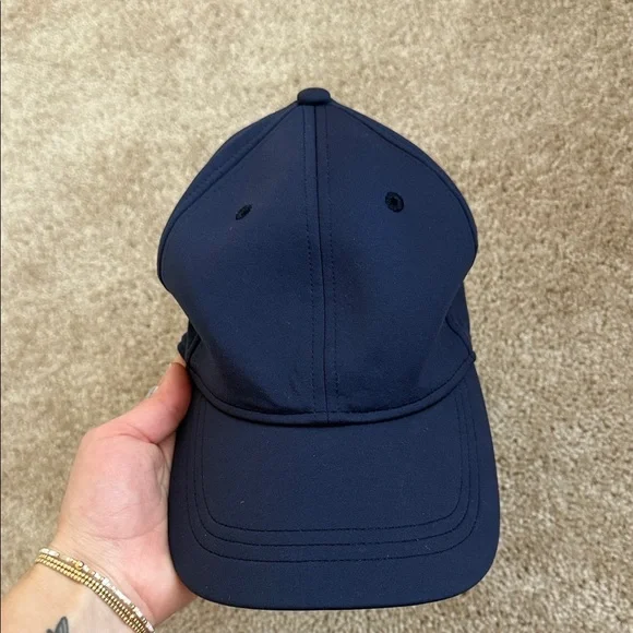 Lululemon Navy Blue Adjustable Athletic Seawheeze Runners Cap Hat