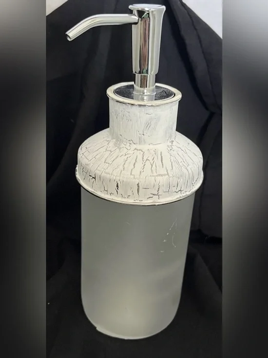Mike & Ally Foret Essentials Soap Pump Dispenser Frosted Glass Crackle Top