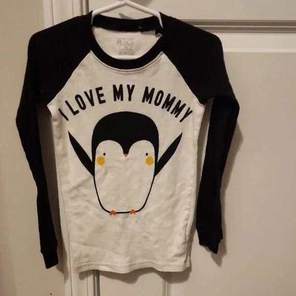 The Children's Place Black and White Penguin Long Sleeve Tee Size 5T