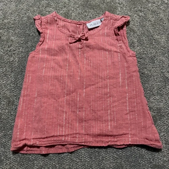 The Children’s Place 5T sleeveless shirt with bow on‎ top and sparkle throughout