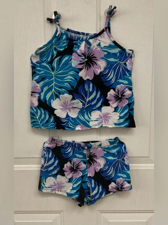 🌴🌺🌴The Children's Place Floral Tank & Shorts Set