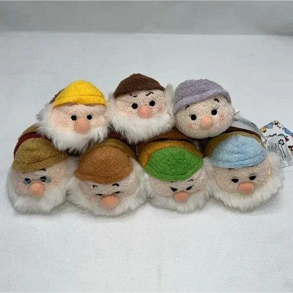 Disney Tsum Tsum Plush Snow White And The 7 Dwarfs Lot of 7 ALL WITH TAGS