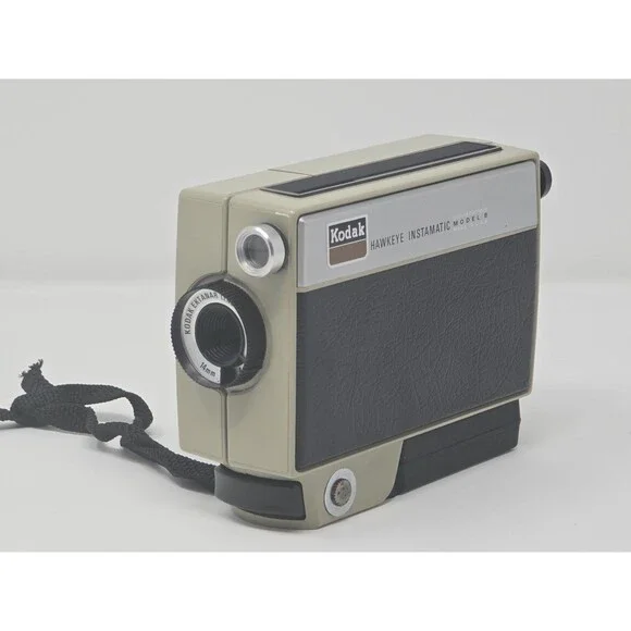 Vtg Kodak Hawkeye Instamatic Model B Movie Camera 8 MM W Manual & Case Untested