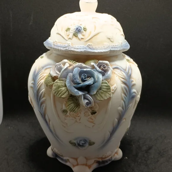 vintage porcelain jar urn white blue flower