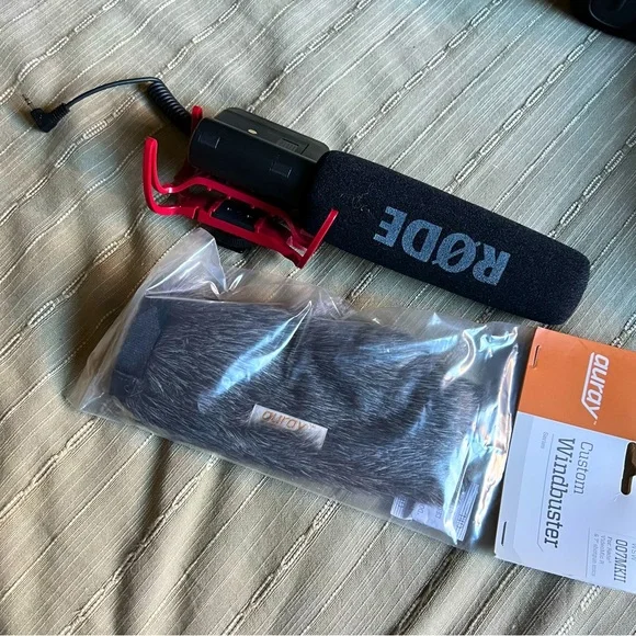 Brand New Rode VideoMic Camera-Mount Shotgun Microphone w/Rycote Lyre ShockMount