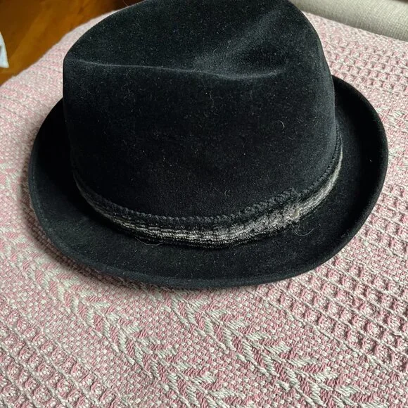 Vintage Dunlap Supreme black velour hat 6 5/8