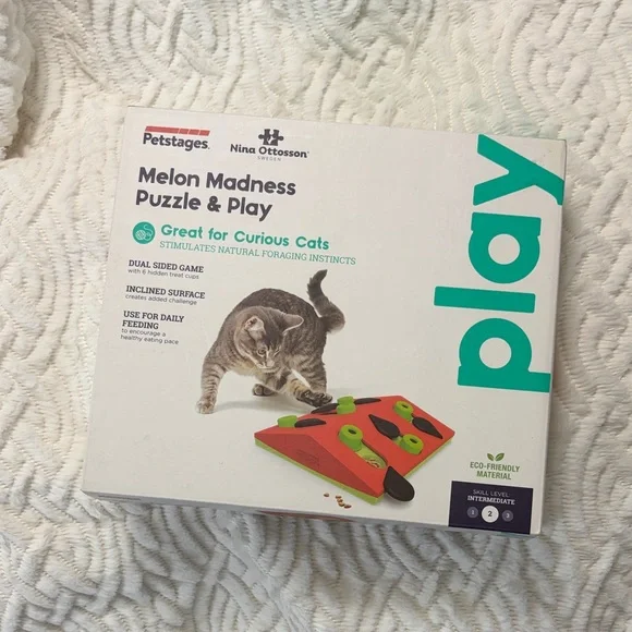 Melon Madness Puzzle & Play Cat Toy - Red and Green