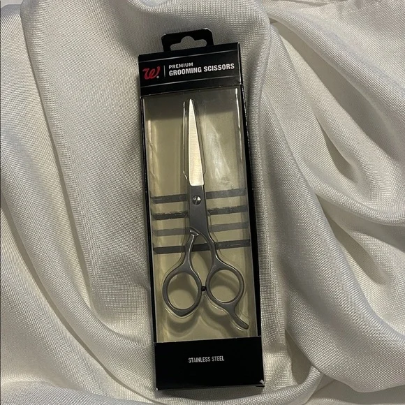 Premium Grooming Scissors - Silver for your Beard, sideburns or unruly hair. 😀