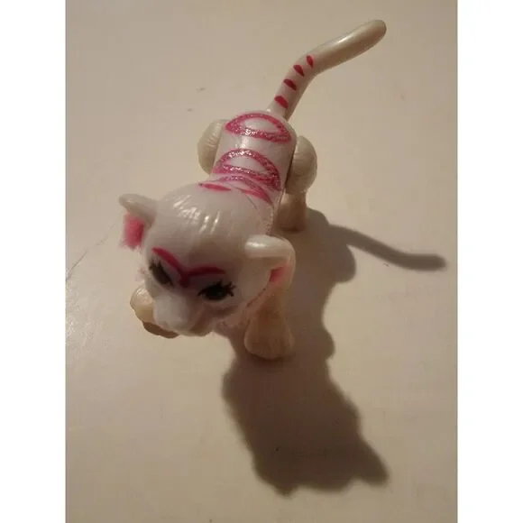 Vintage Littlest Pet Shop McDonalds 1996 Tiger White & Pink Tonka Happy Meal Toy