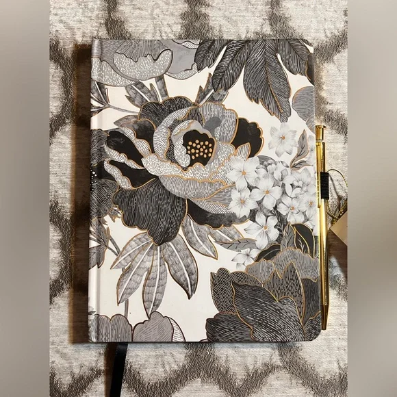 Papyrus Black and White Floral Notebook with Gold Pen Holder
