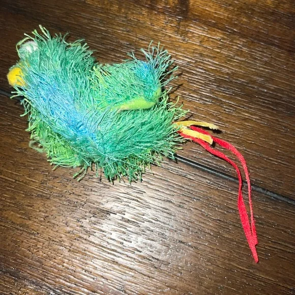 Small Bird Chirping Cat Toy