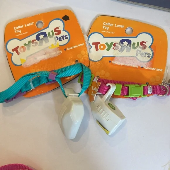 Set of 2-NWT collar laser toy for cats-collar + toy combo; pink & green collar