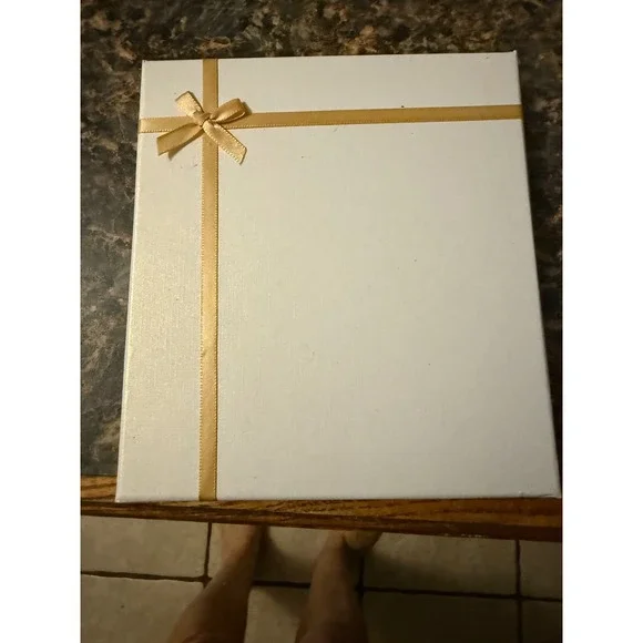 Difference Maker Gift Set‎ Journal and 3 Glitter Marble Pens Gold White Tan Box