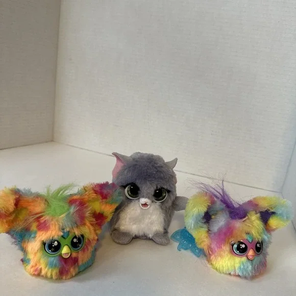 FurReal Fuzzalots Purple Kitty Interactive. Color Changing Belly.And 2 Furblets.