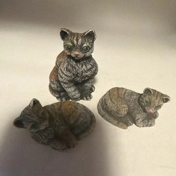 Three PIece Tabby Cat Kitten Figures Green Eyed 2.5