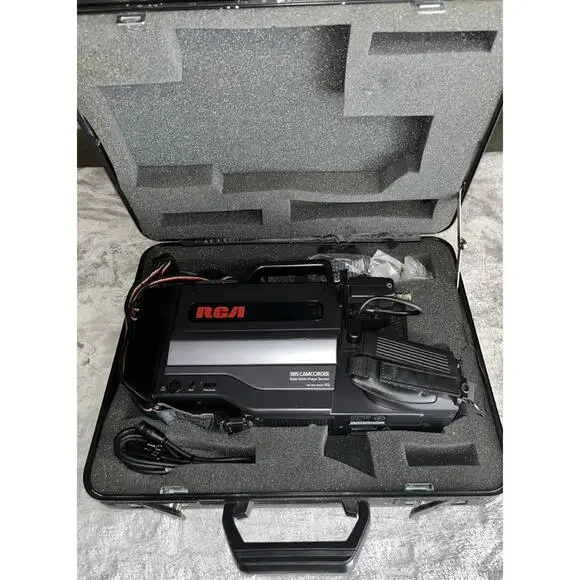 RCA VHS Camcorder CC275 w/ Case & Accessories Vintage Video Camera