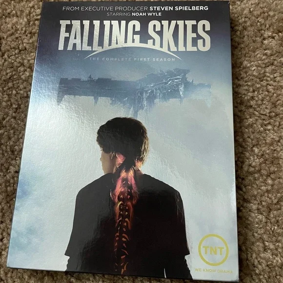 Falling skies season one 2/3 discs