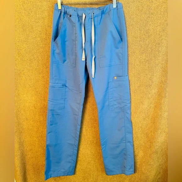 Men’s Figs Cairo Scrub Pants size Small/medium