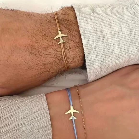 Airplane Set String Brings Vacation Bracelets