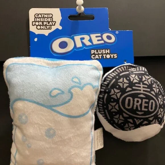 OREO Plush Cat Toys 2ct