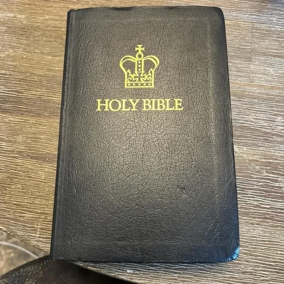HOLY BIBLE King James KJV Tyndale Black Red Letter Concordance 1984