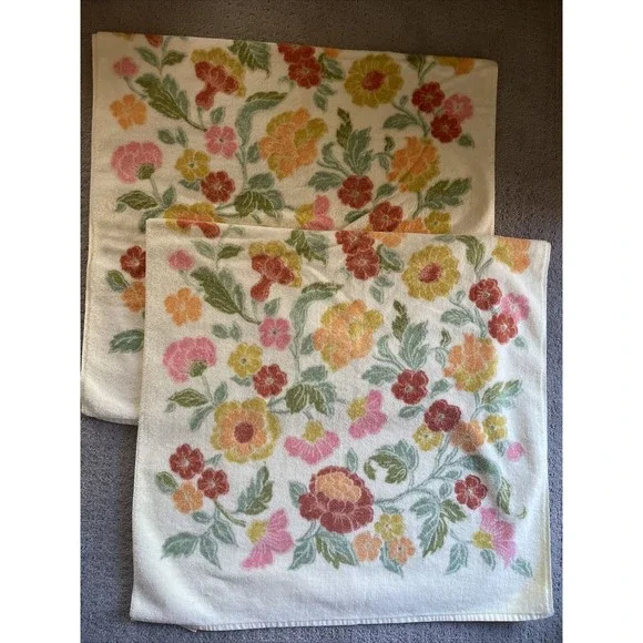 Vtg Stevens Utica Fine Arts Collection Set Of 2 LG Bath Towels 24” x 45” Floral