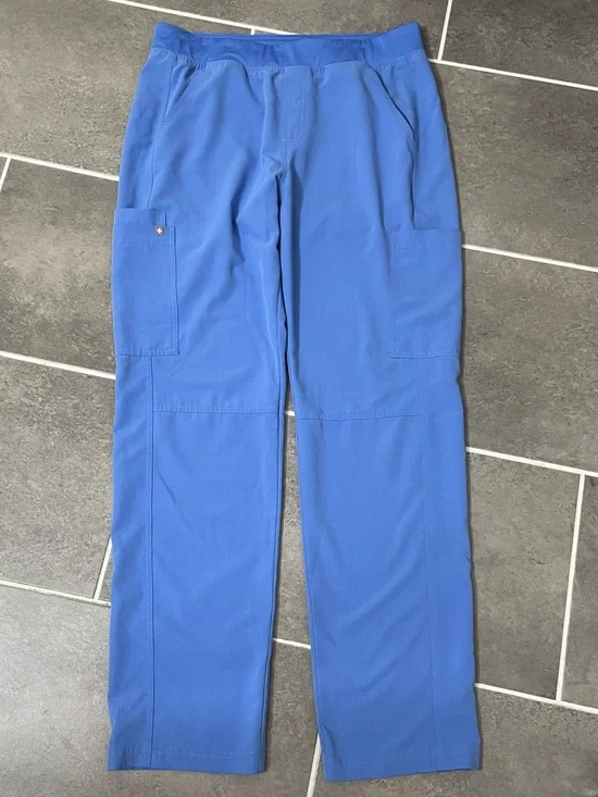 FIGS Axim 32” Cargo Scrub Pants size Large