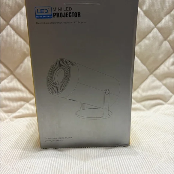 Mini LED Projector