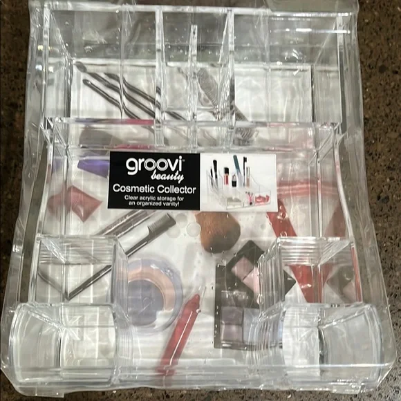 Groovi Beauty Clear Cosmetic Organizer