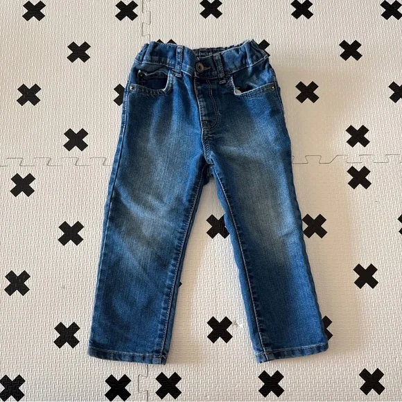 The children’s place medium wash skinny Jeans size 2T