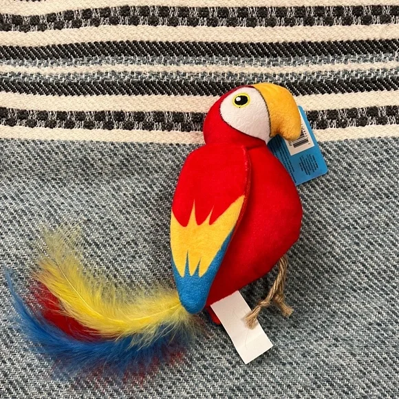 NWT Play On! Macaw Parrot Cat Toy