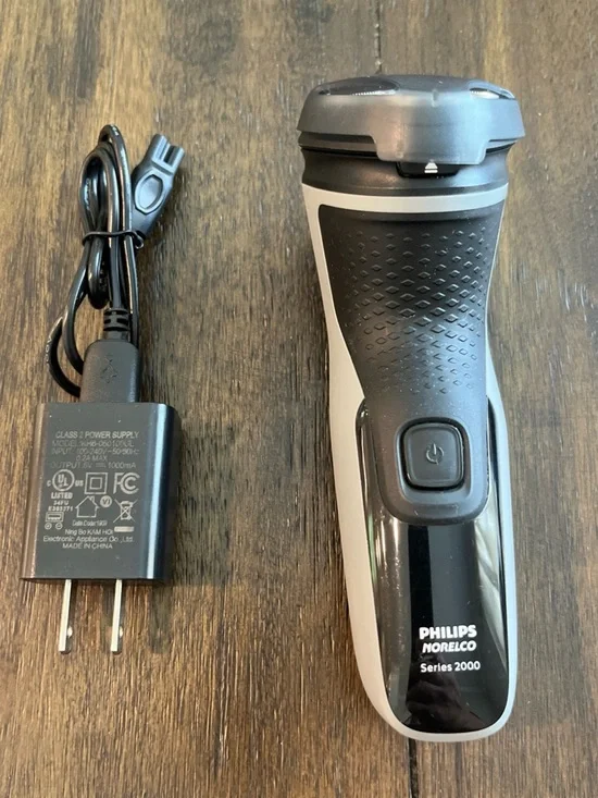 Philips Norelco : Men’s Razor / Shaver Series 2000 w/ Trimmer + Charging Cord