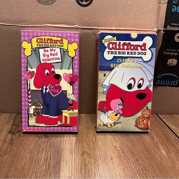 Scholastic Clifford VHS Set