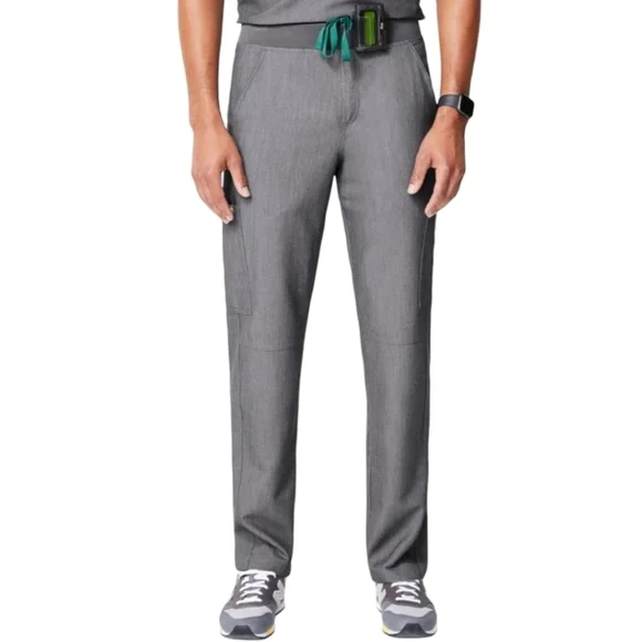 FIGS Men's Axim Cargo Scrub Pants Grey Classic Fit Moisture Wicking Anti Wrinkle