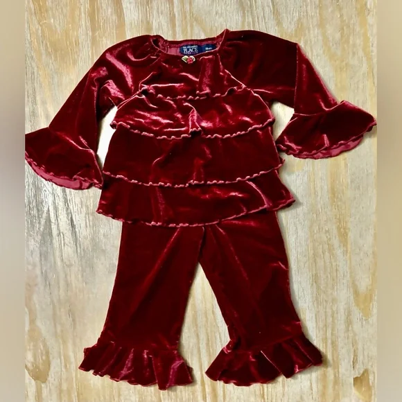 The Children’s Place Red Velvet Outfit (2-Piece)