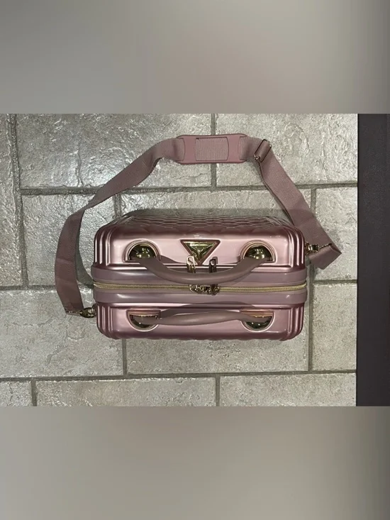 Triforce Hard Shell Travel Makeup Case in Rose Pink with Shoulder Strap NWT