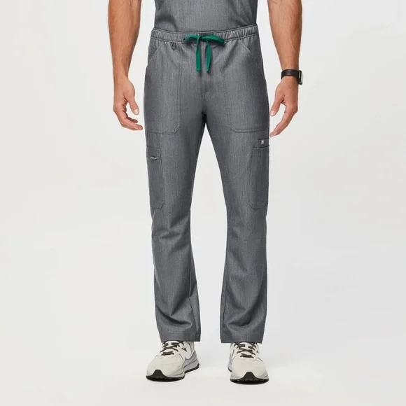 Figs Cairo Cargo Scrub Pants in Graphite Size Large