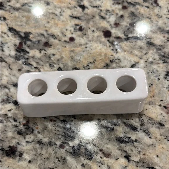 White Ceramic Toothbrush Holder