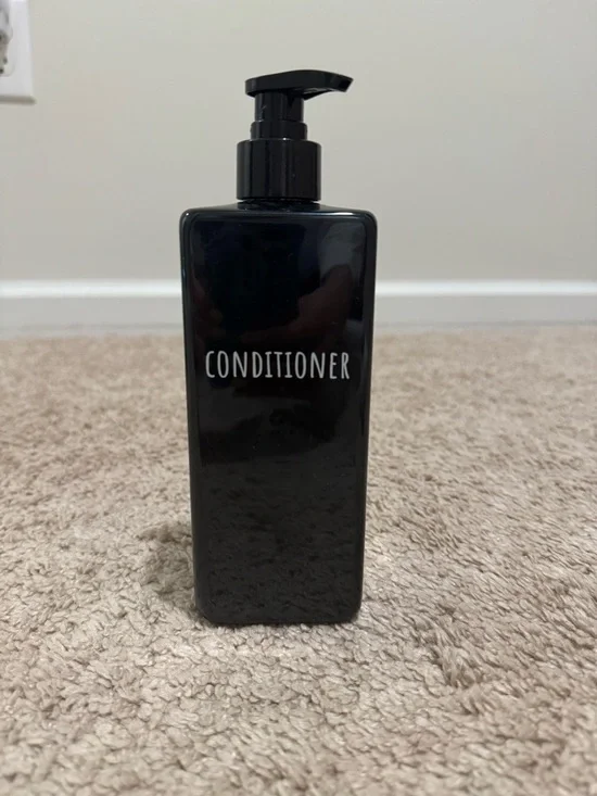 Black Conditioner Pump Bottle