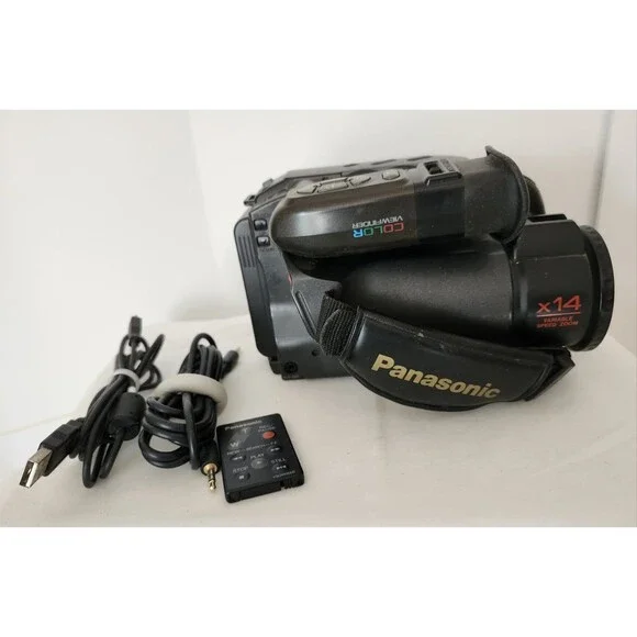 Panasonic Palmcorder IQ PV-IQ305D VHS-C For Parts Not Working Vintage