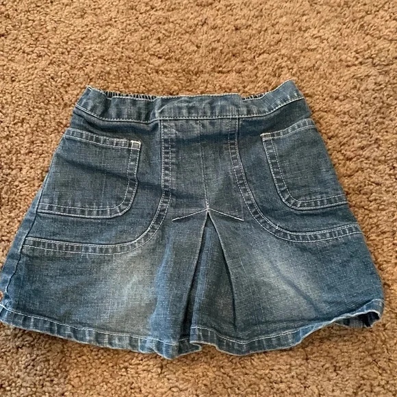The Children’s Place skirt