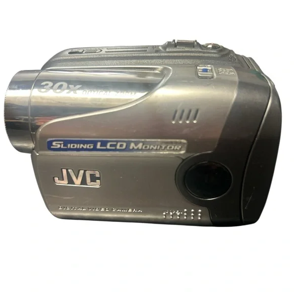 JVC GR-DA30U MiniDV Digital Camcorder - Silver PARTS - Cracked Screen SEE NOTES