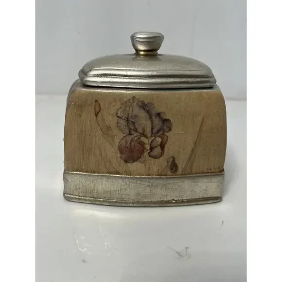 Croscill Home Fashions Covered Jar with Lid, Painted Leaf Gold Tone