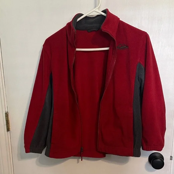0075 The Children's Place Red and Gray Kids Jacket size‎ large