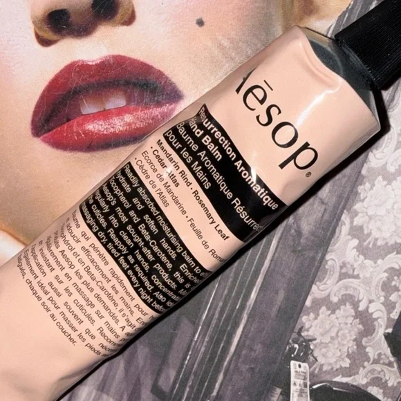 👉🏻🧴👈🏻• 💎 AESOP x Resurrection x Hand Vibes 💎•👉🏻🧴👈🏻